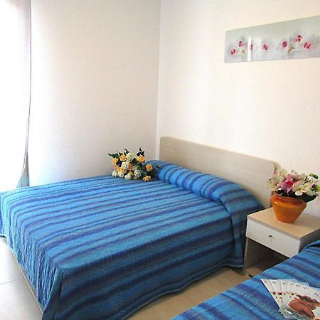 Isi Apartment Бибионе Екстериор снимка
