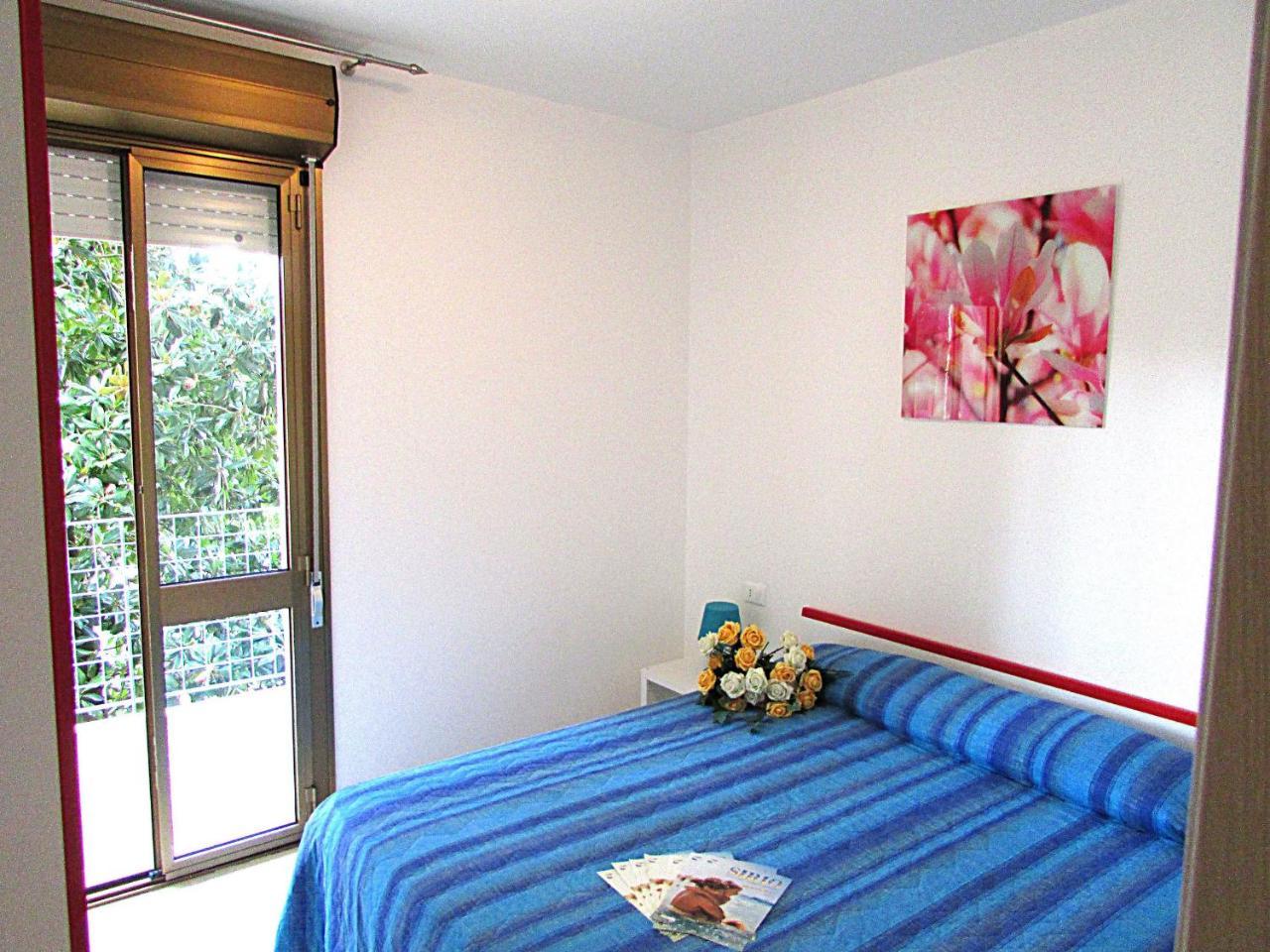 Isi Apartment Бибионе Екстериор снимка